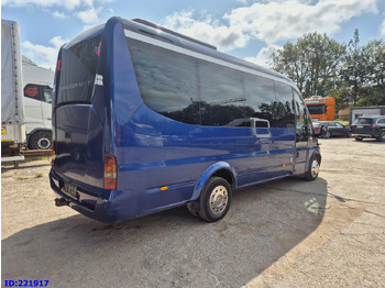 Autocarro FORD