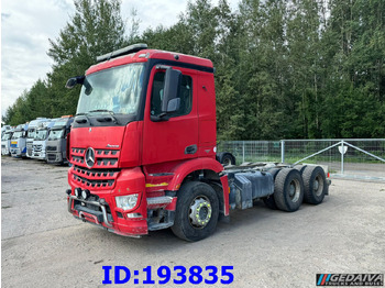 Camião chassi MERCEDES-BENZ Arocs