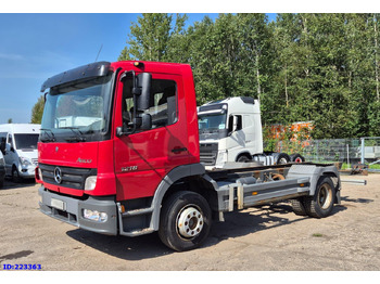 Camião chassi MERCEDES-BENZ Atego 1218