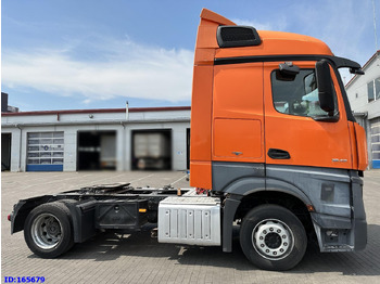 Tractor MERCEDES-BENZ Actros 1843