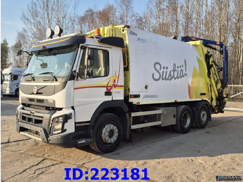 Caminhão de lixo VOLVO FMX