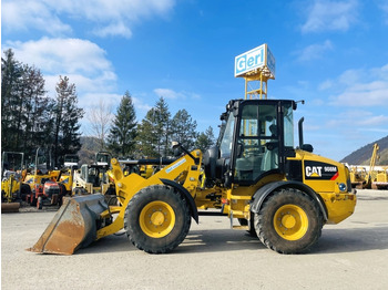 Pá carregadora de rodas CATERPILLAR 908M