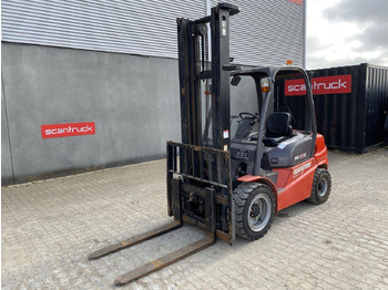 Empilhadeira a diesel MANITOU