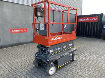 Plataforma de Tijera/ Plataforma de tesoura SKYJACK