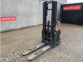 Equipamento de armazém TOYOTA