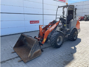 Carregadora articulada WEYCOR