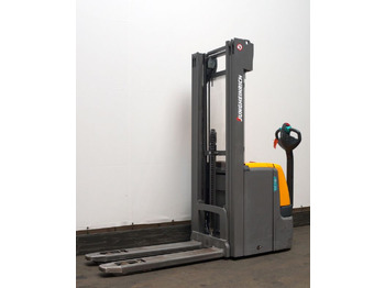 Stacker JUNGHEINRICH EJC