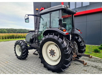 Trator Valtra A93: foto 2 Trator Valtra A93: foto 2