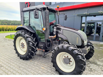 Trator Valtra A93: foto 3 Trator Valtra A93: foto 3