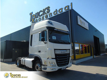 Tractor DAF XF 106 460