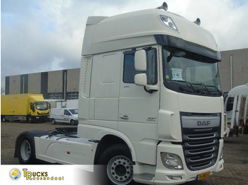 Tractor DAF XF 460