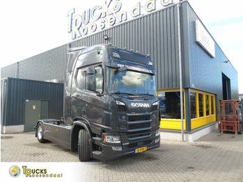 Tractor SCANIA R 450