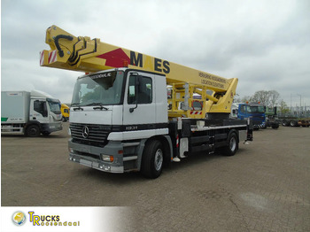 Camião MERCEDES-BENZ Actros
