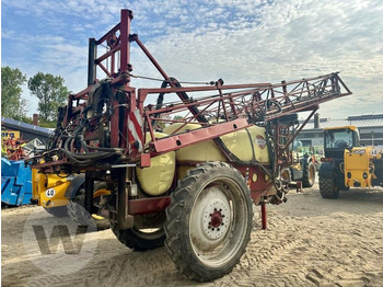 Pulverizador de arrastar HARDI