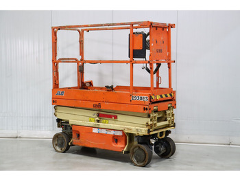 Plataforma de Tijera/ Plataforma de tesoura JLG