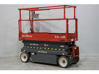 Plataforma de Tijera/ Plataforma de tesoura SKYJACK