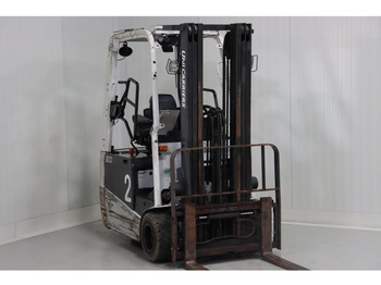 Empilhadeira elétrica UNICARRIERS