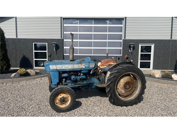 Trator FORD