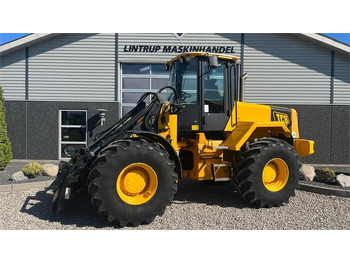 Pá carregadora de rodas JCB 426