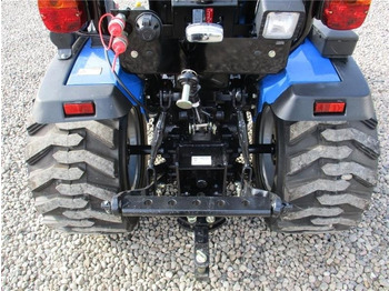 Trator Solis 26 6+2 gearmaskine med Servostyrring og Industri h: foto 4