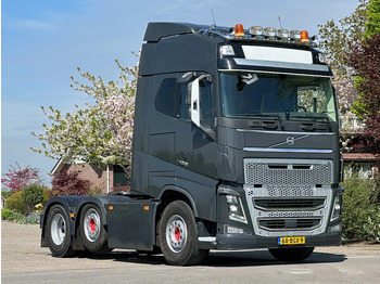 Tractor VOLVO FH16 750
