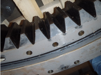 Coroa de giro por Máquina de construção New Holland 1781489: foto 2 Coroa de giro por Máquina de construção New Holland 1781489: foto 2