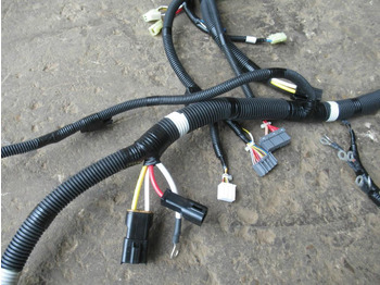 Cables/ Wire harness por Máquina de construção novo New Holland LF13E01056P2 - LF13E01056P1: foto 3