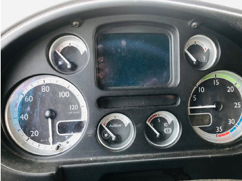 Camião de lona DAF LA LF45.220 G12: foto 5