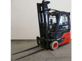 Empilhadeira elétrica LINDE E16