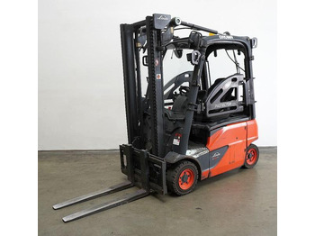 Empilhadeira elétrica LINDE E16