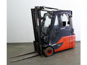 Empilhadeira elétrica LINDE E18