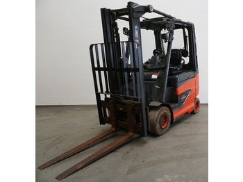 Empilhadeira elétrica LINDE E20