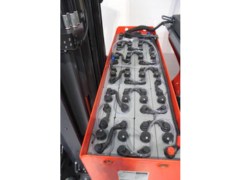 Empilhador retráctil Linde R 16 1120: foto 5