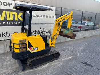 Mini escavadeira YANMAR