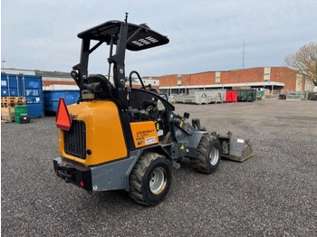 Mini pá carregadora de rastos Giant D 332 SWT X-TRA: foto 4