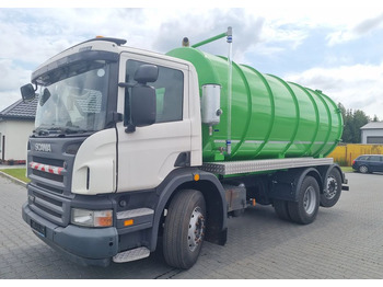 Caminhão de lixo SCANIA P