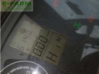 Trator CLAAS AXOS 340: foto 3