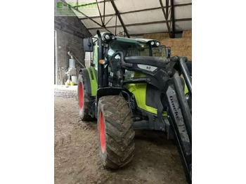 Trator CLAAS Arion 420