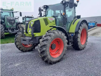 Trator CLAAS Arion 440