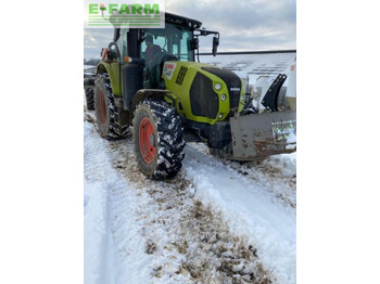 Trator CLAAS Arion 610