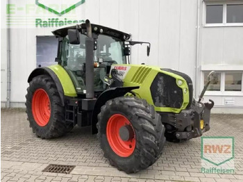 Trator CLAAS Arion 650