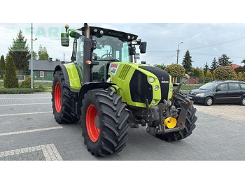 Trator CLAAS Arion 650