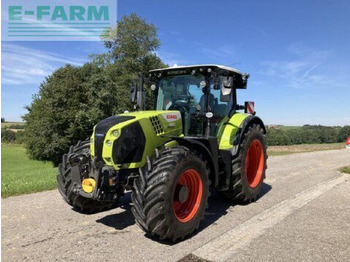Trator CLAAS Arion 660