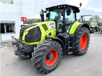 Trator CLAAS Axion 830
