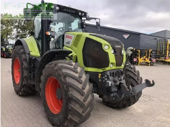 Trator CLAAS Axion 870