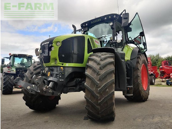 Trator CLAAS Axion 930