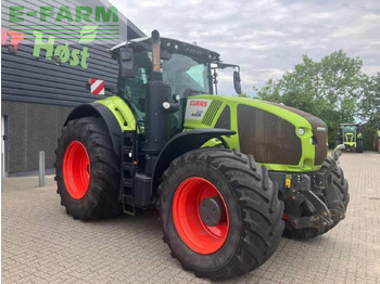 Trator CLAAS Axion 930