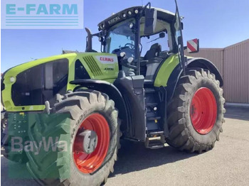 Trator CLAAS Axion 930
