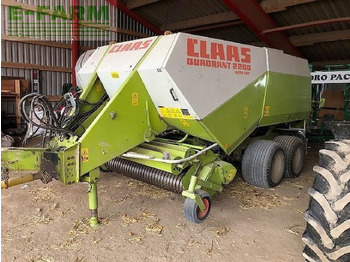 Enfardadeira de fardos quadrados CLAAS