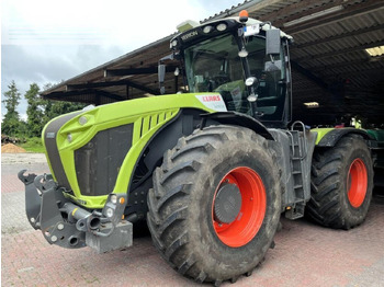 Trator CLAAS Xerion 4000